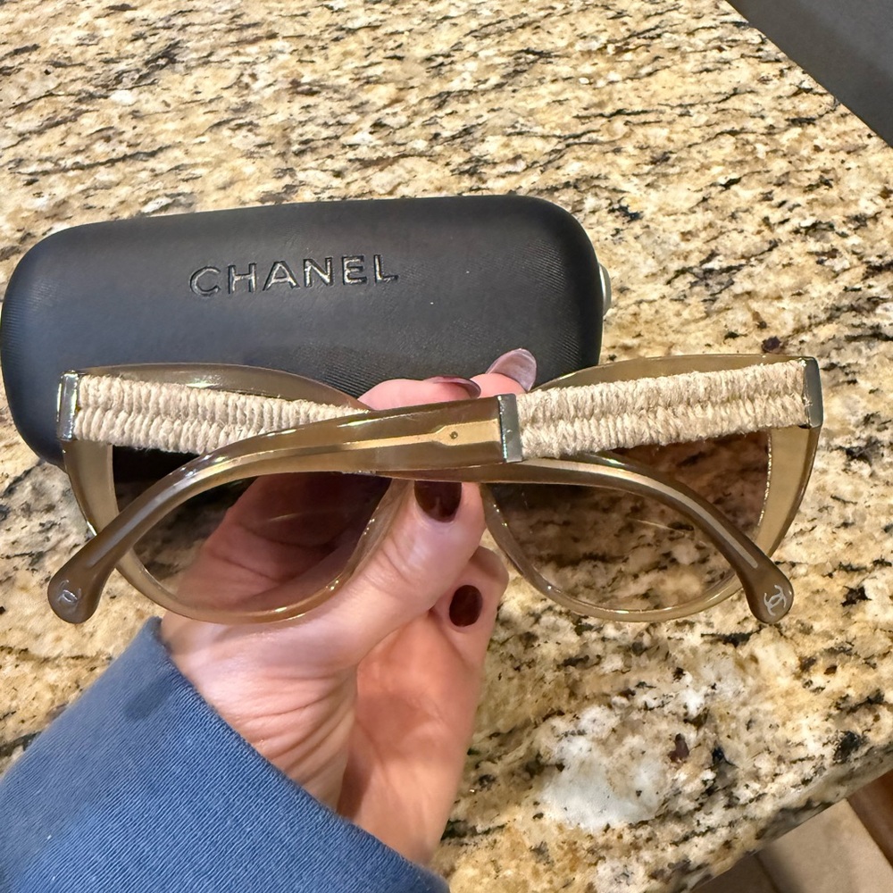 Chanel 5409-A Beige Cat Eye Sunglasses w/ Raffia Braid Temples & Case - Picture 3 of 10